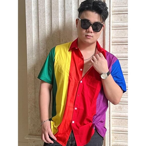 ❤️Men Rainbow Print Short Sleeve  Hawaiian Fit Casual Button Down Beach Shirts - Picture 2 of 8